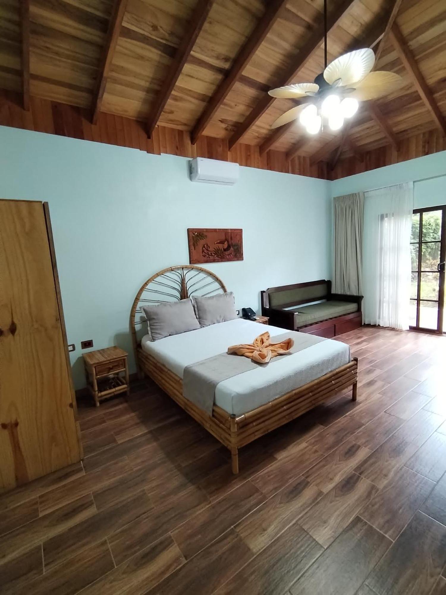 Bungalows Beachfront Hotel Punta Uva Zewnętrze zdjęcie