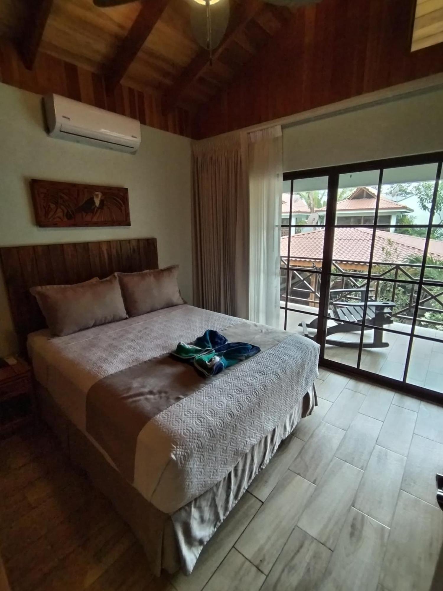 Bungalows Beachfront Hotel Punta Uva Zewnętrze zdjęcie